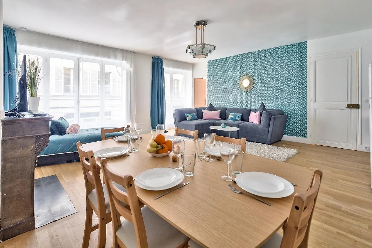 New Paradis - 2bdrs Flat In The Heart Of Apartment